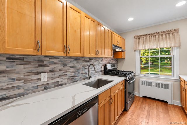 4 Fieldstone Drive 61, Hartsdale, NY 10530