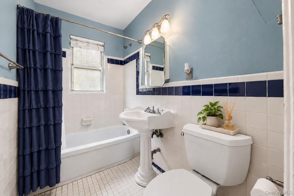 4 Fieldstone Drive 61, Hartsdale, NY 10530 — photo 2