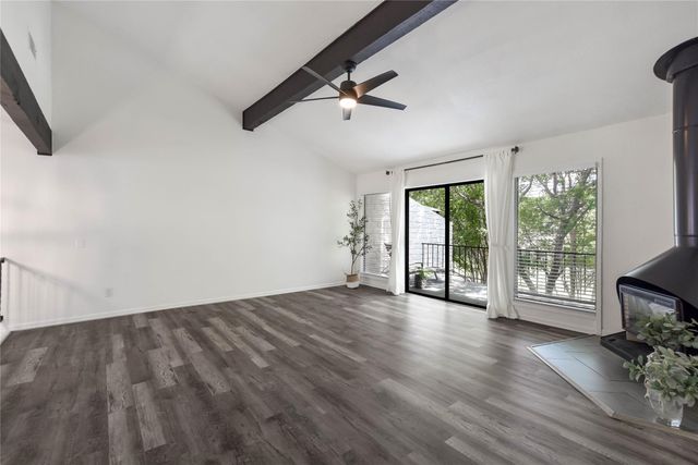 18801 Hogan CIR 2, Lago Vista, TX 78645