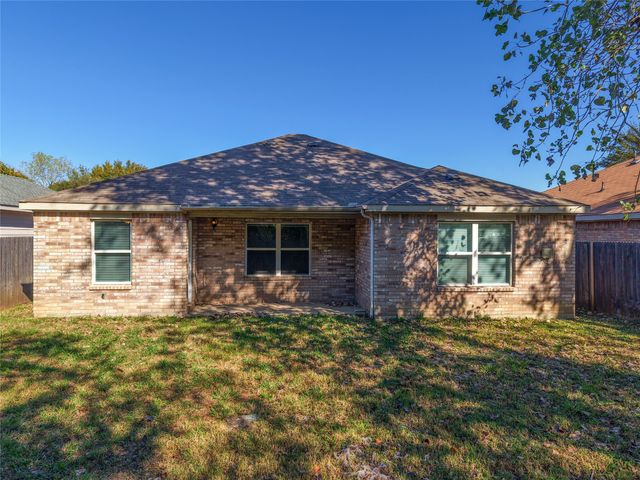 8526 Bearden Street, Dallas, TX 75227