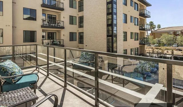 7300 E EARLL Drive 2001, Scottsdale, AZ 85251