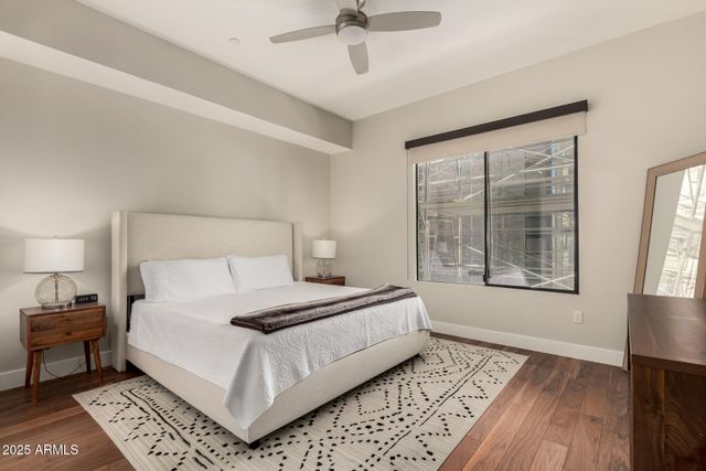 7300 E EARLL Drive 2001, Scottsdale, AZ 85251