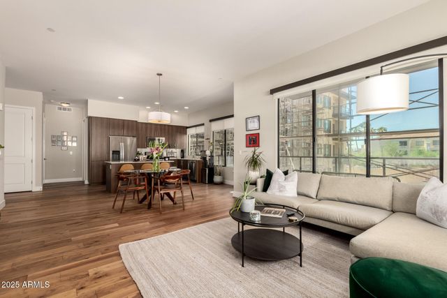 7300 E EARLL Drive 2001, Scottsdale, AZ 85251