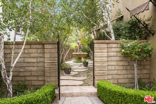 26841 Greenleaf Court, Valencia (santa Clarita), CA 91381