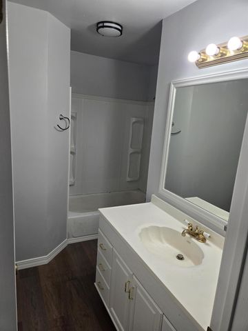 22101 Four Hundred Ave, Spicewood, TX 78669