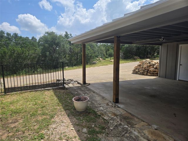 22101 Four Hundred Ave, Spicewood, TX 78669