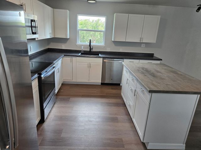 22101 Four Hundred Ave, Spicewood, TX 78669