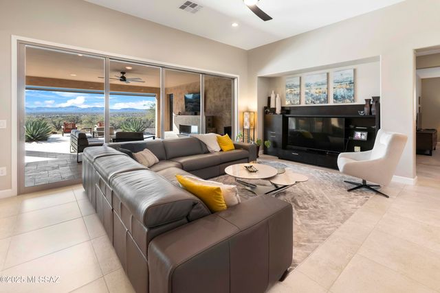 32732 S Cattle Trail, Oracle, AZ 85623