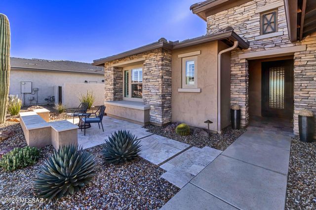 32732 S Cattle Trail, Oracle, AZ 85623