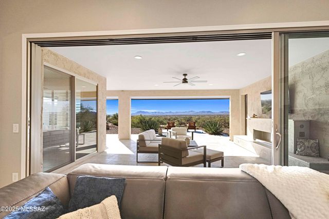 32732 S Cattle Trail, Oracle, AZ 85623