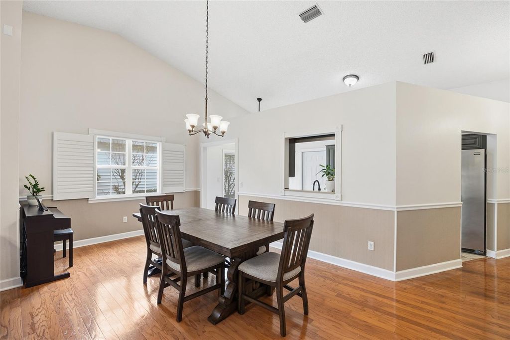 Image 12 of property listing at 3570 DEER RUN S, Palm Harbor, FL 34684