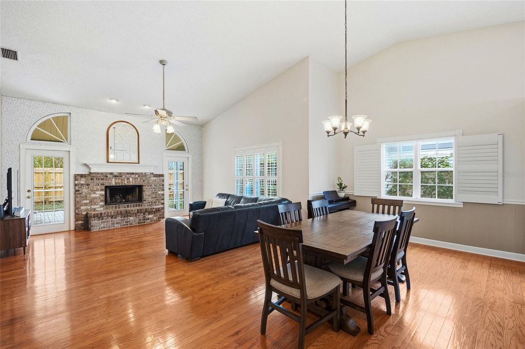 Image 14 of property listing at 3570 DEER RUN S, Palm Harbor, FL 34684