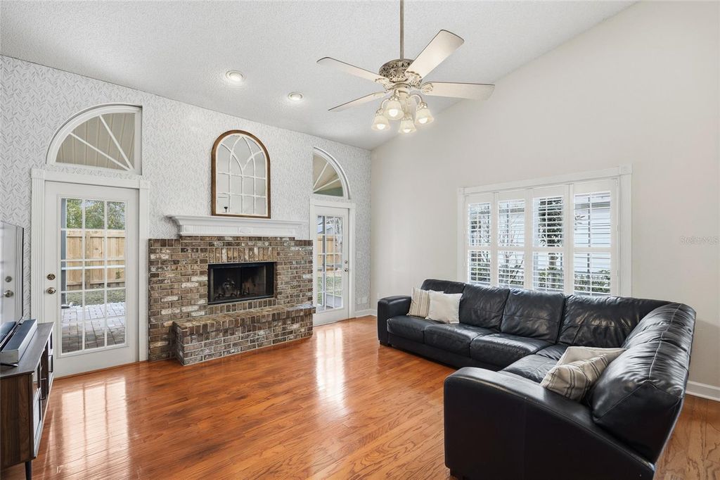 Image 9 of property listing at 3570 DEER RUN S, Palm Harbor, FL 34684