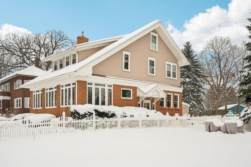 806 Racine STREET, Delavan, WI 53115