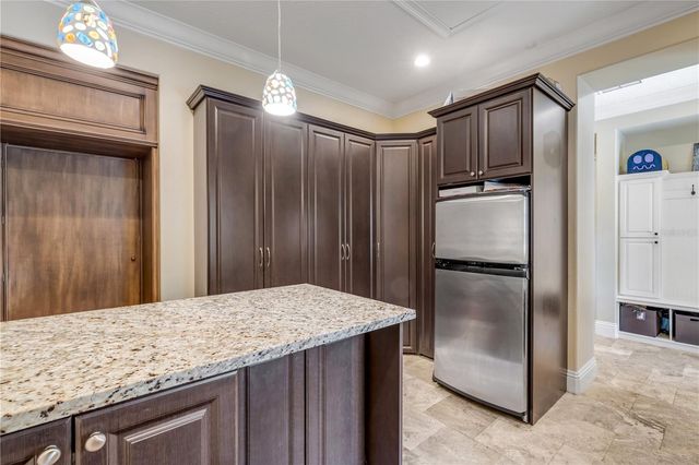 680 LAKE MILLS ROAD, Oviedo, FL 32766