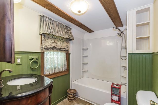 78 Shore Drive, Salem, NH 03079