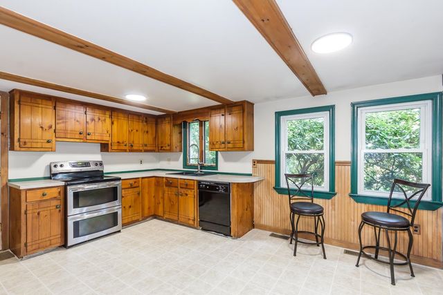 78 Shore Drive, Salem, NH 03079