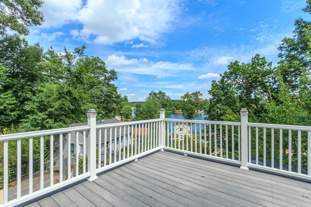 78 Shore Drive, Salem, NH 03079