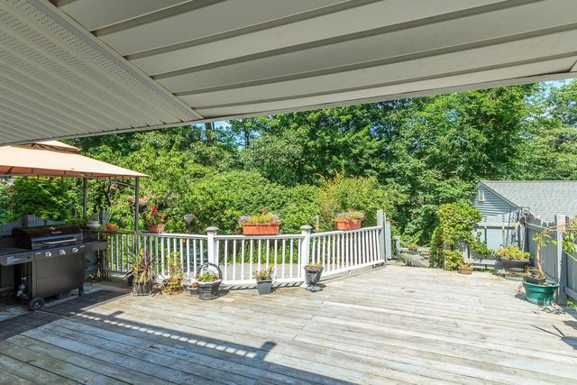 78 Shore Drive, Salem, NH 03079