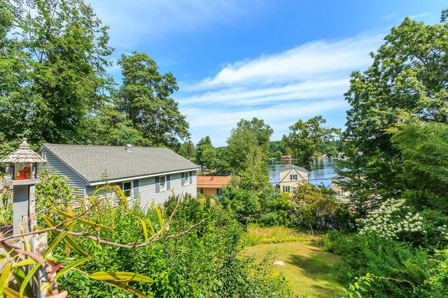 78 Shore Drive, Salem, NH 03079