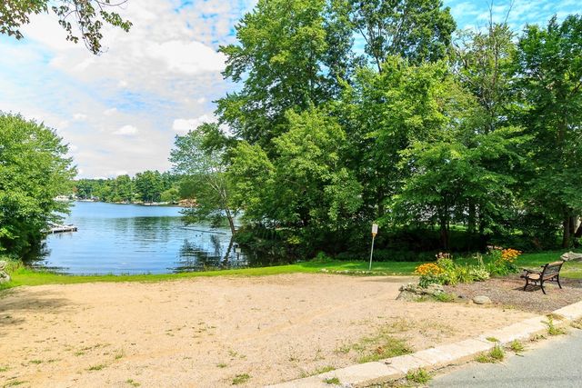 78 Shore Drive, Salem, NH 03079