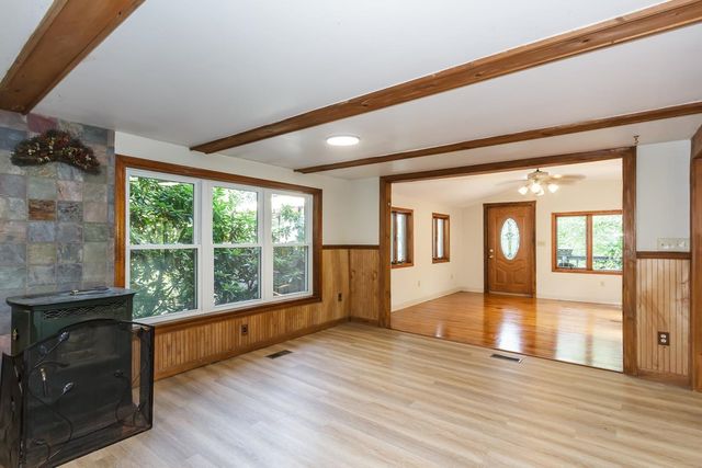78 Shore Drive, Salem, NH 03079