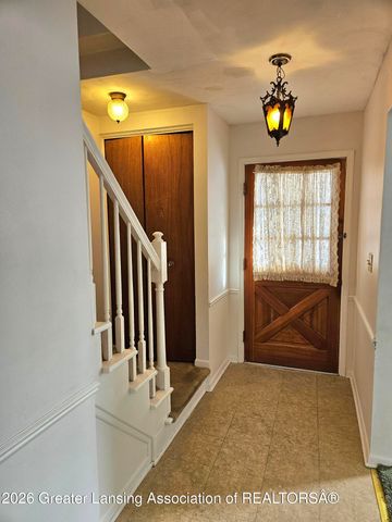 2800 Tecumseh River Road, Lansing, MI 48906