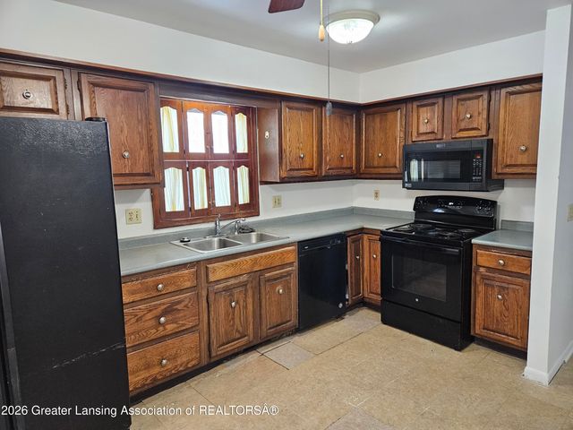 2800 Tecumseh River Road, Lansing, MI 48906