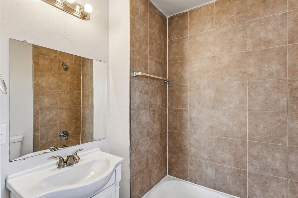 Image 12 of property listing at 1429 SPRING LANE, Clearwater, FL 33755