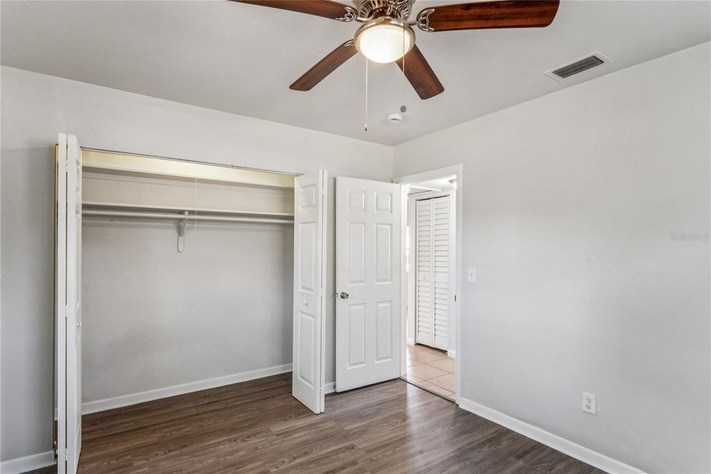 Image 17 of property listing at 1429 SPRING LANE, Clearwater, FL 33755