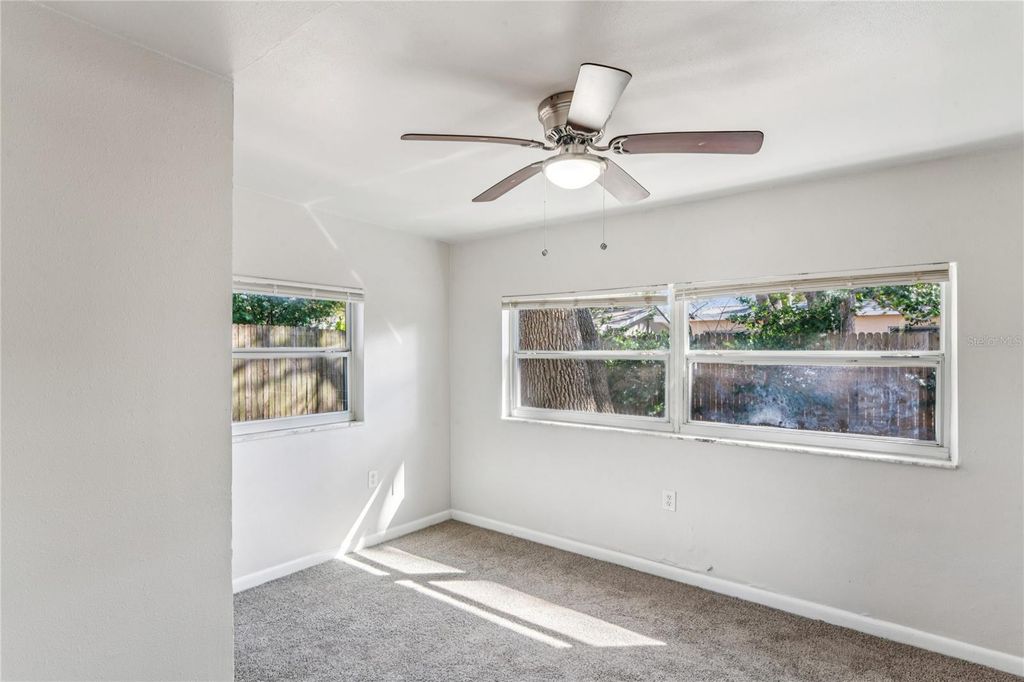 Image 18 of property listing at 1429 SPRING LANE, Clearwater, FL 33755