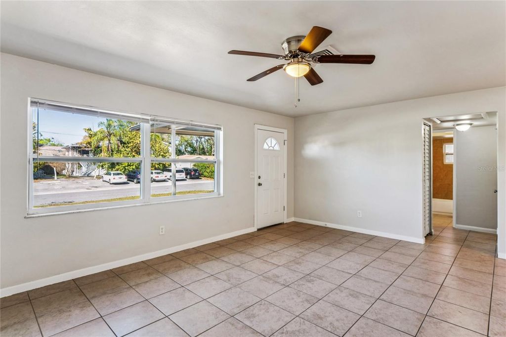 Image 4 of property listing at 1429 SPRING LANE, Clearwater, FL 33755