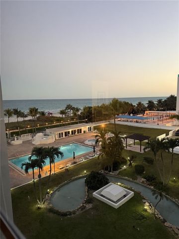 5005 Collins Ave 518, Miami Beach, FL 33140