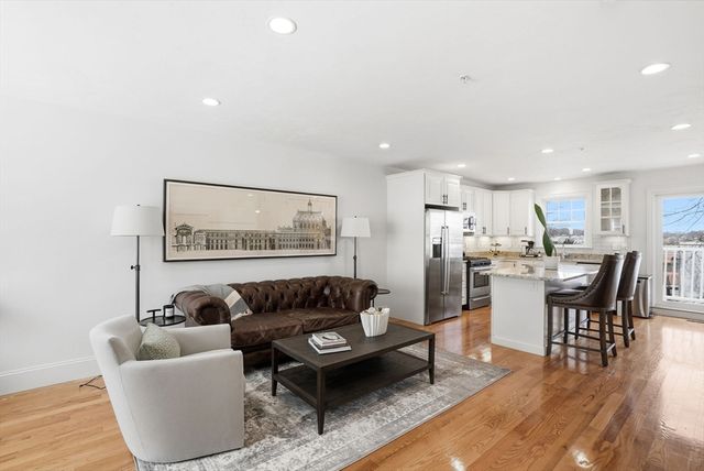 9 Park Street 3, Boston, MA 02122