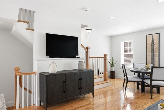 9 Park Street 3, Boston, MA 02122