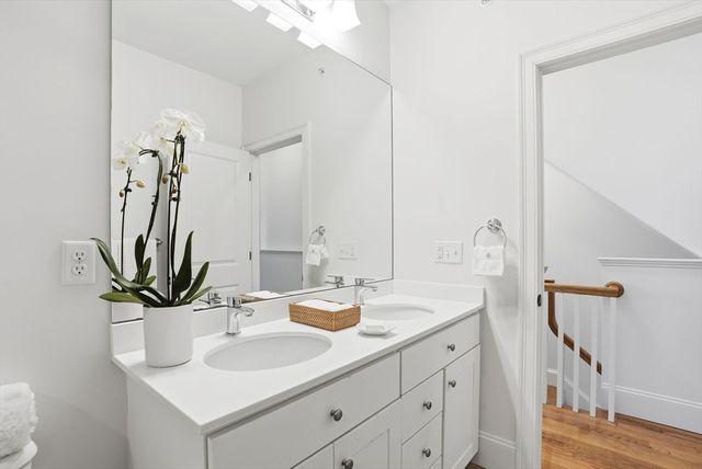 9 Park Street 3, Boston, MA 02122