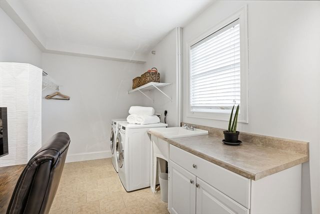 9 Park Street 3, Boston, MA 02122