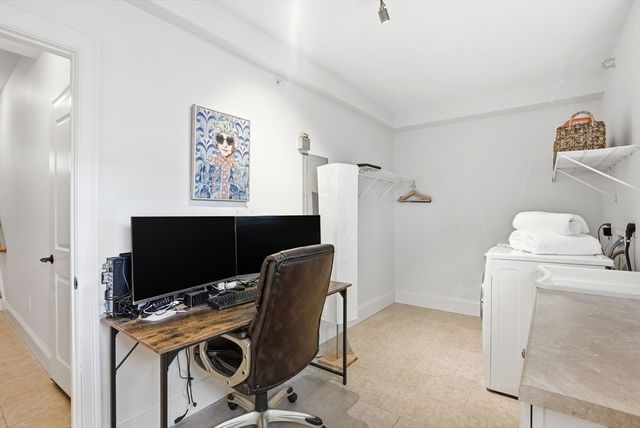 9 Park Street 3, Boston, MA 02122