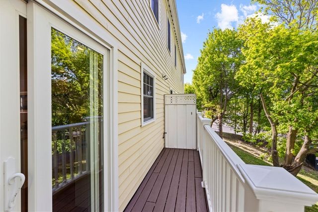 9 Park Street 3, Boston, MA 02122