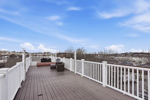 9 Park Street 3, Boston, MA 02122