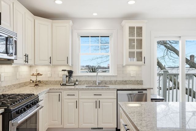 9 Park Street 3, Boston, MA 02122