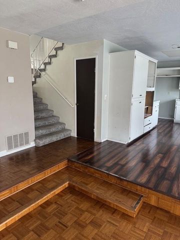 9437 Bonanza Dr, Stockton, CA 95209