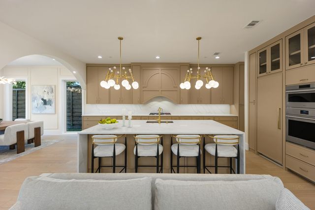 6055 Ellsworth Avenue, Dallas, TX 75206