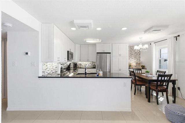 5280 COQUINA KEY DRIVE SE A furnished seasonal, St Petersburg, FL 33705