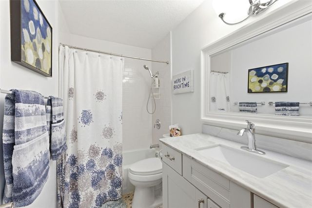 5280 COQUINA KEY DRIVE SE A furnished seasonal, St Petersburg, FL 33705