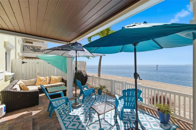 5280 COQUINA KEY DRIVE SE A furnished seasonal, St Petersburg, FL 33705