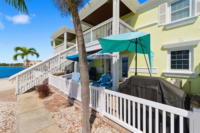 5280 COQUINA KEY DRIVE SE A furnished seasonal, St Petersburg, FL 33705