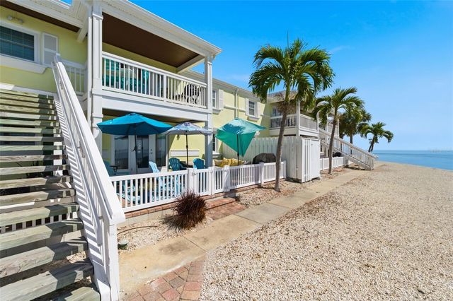 5280 COQUINA KEY DRIVE SE A furnished seasonal, St Petersburg, FL 33705