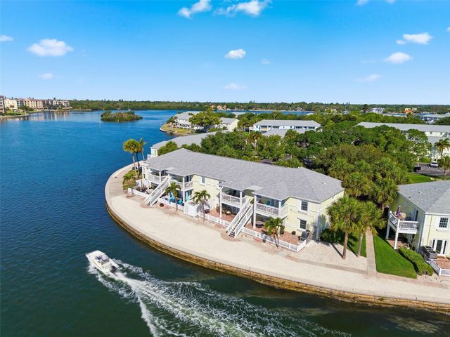 5280 COQUINA KEY DRIVE SE A furnished seasonal, St Petersburg, FL 33705