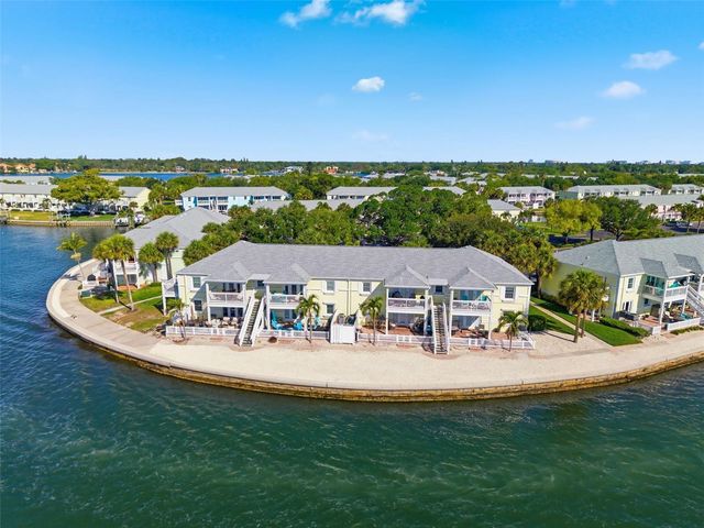 5280 COQUINA KEY DRIVE SE A furnished seasonal, St Petersburg, FL 33705
